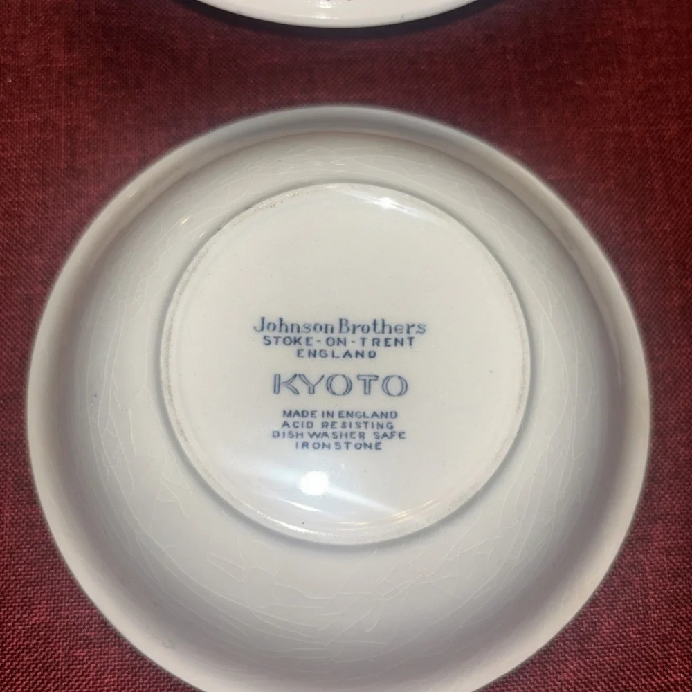 Johnson Brothers Kyoto‎ 2 Fruit Bowl  White Blue Good Floral Ironstone England
